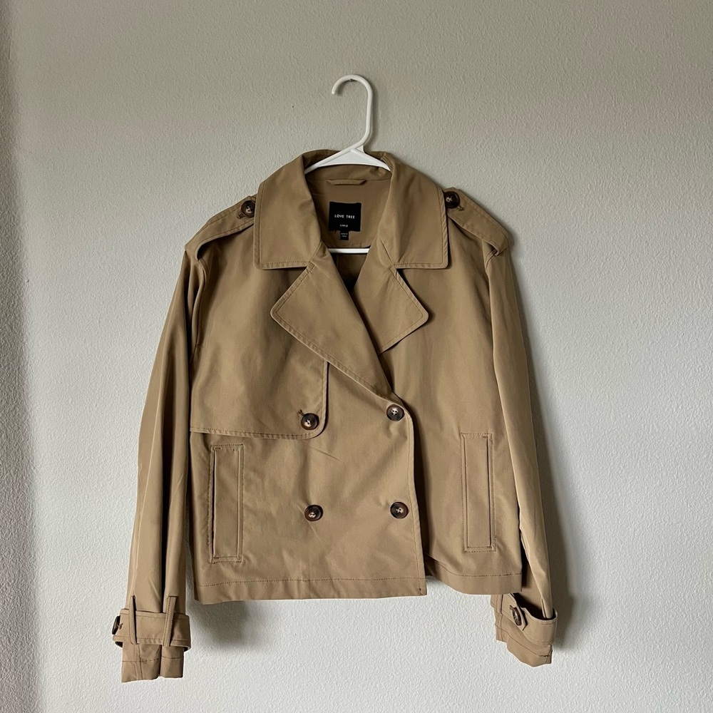 Love Tree Tan Cropped Trench Coat | Size Large | Classic Double Breasted